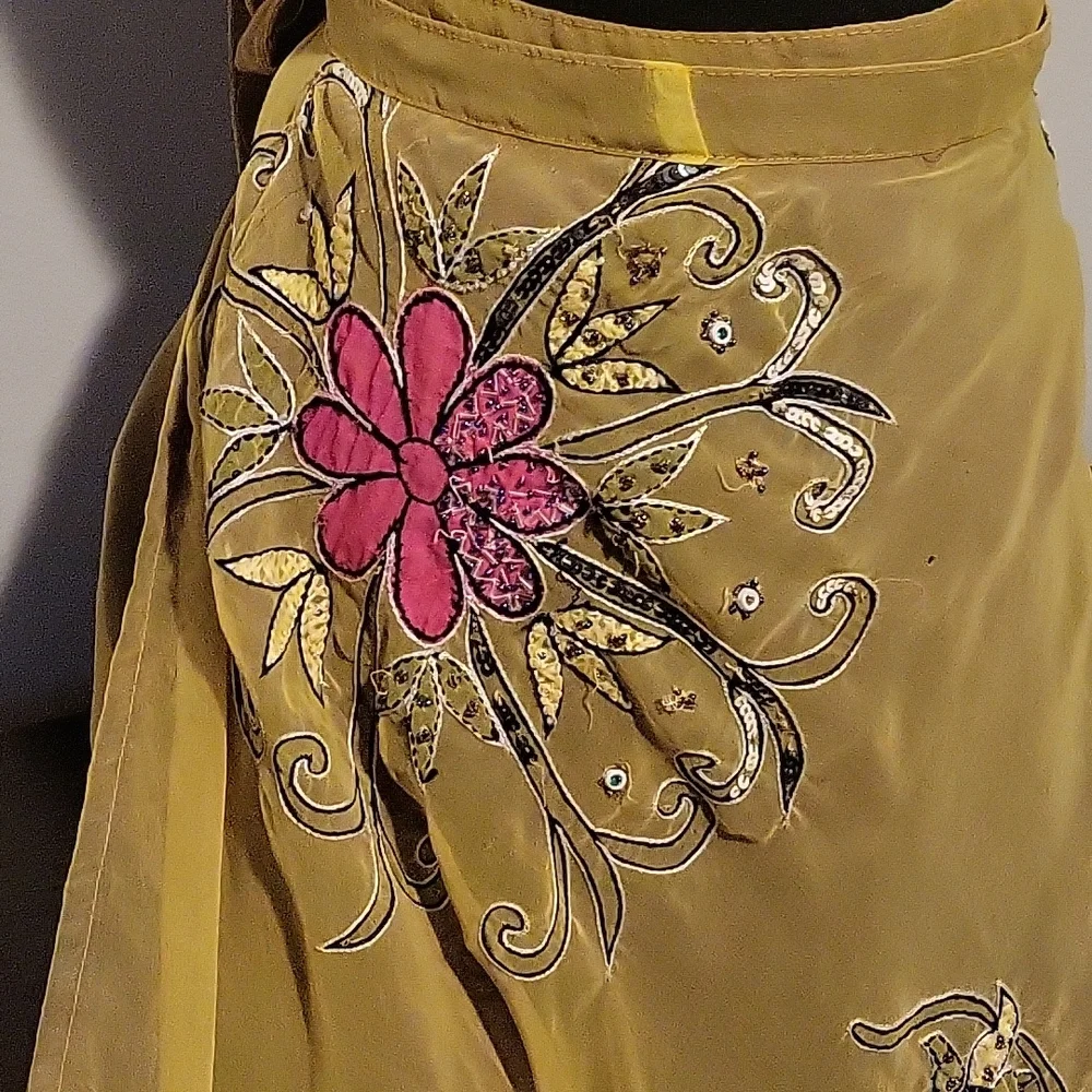 Boho maxi wrap skirt beaded and embroidered silk yellow and pink - Picture 3 of 10